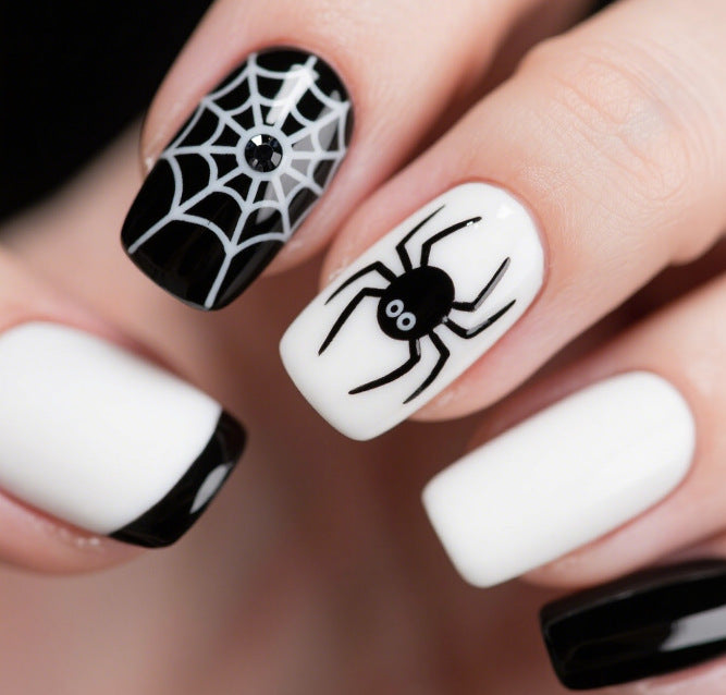 Künstlerische Halloween Themen Nagelkunst Karnz