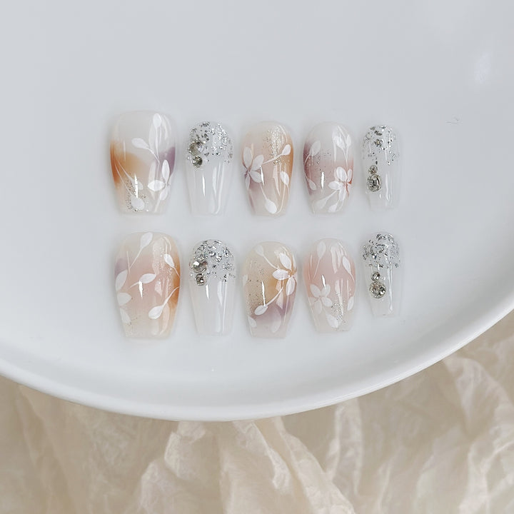 Schmetterlings-verzierte Press-On Nagelset
