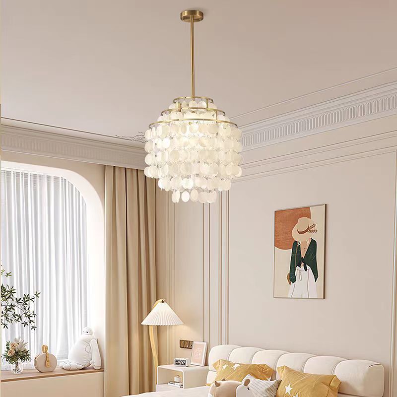 Elegante Mehrschichtige Kronleuchter