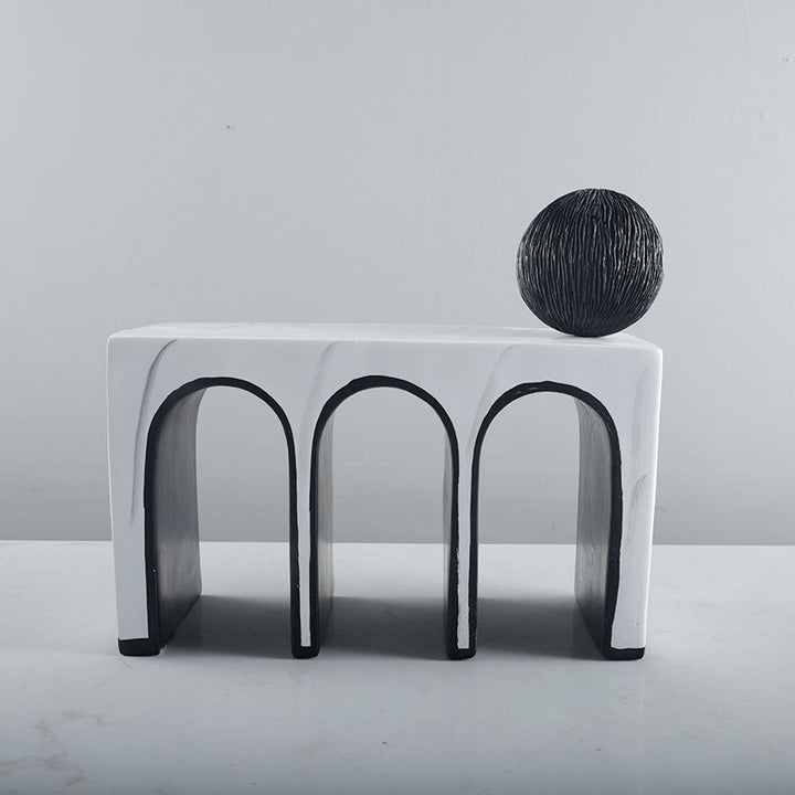 Zeitgenössische dekorative Bogen Tischskulptur