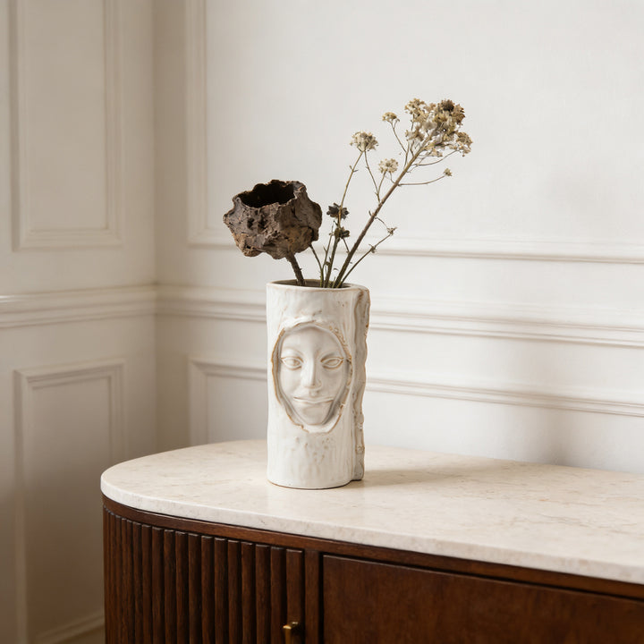 Handgefertigter keramischer skulpturaler gesichts-stamm zylindrischer blumentopf mit strukturiertem glanz