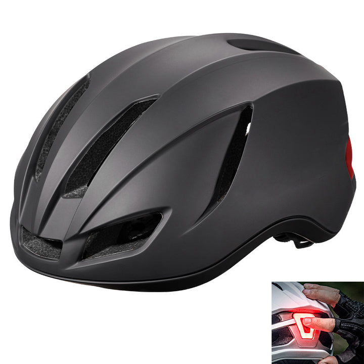 Rennradhelm mit Integrierter Sicherheitsleuchte Karnz