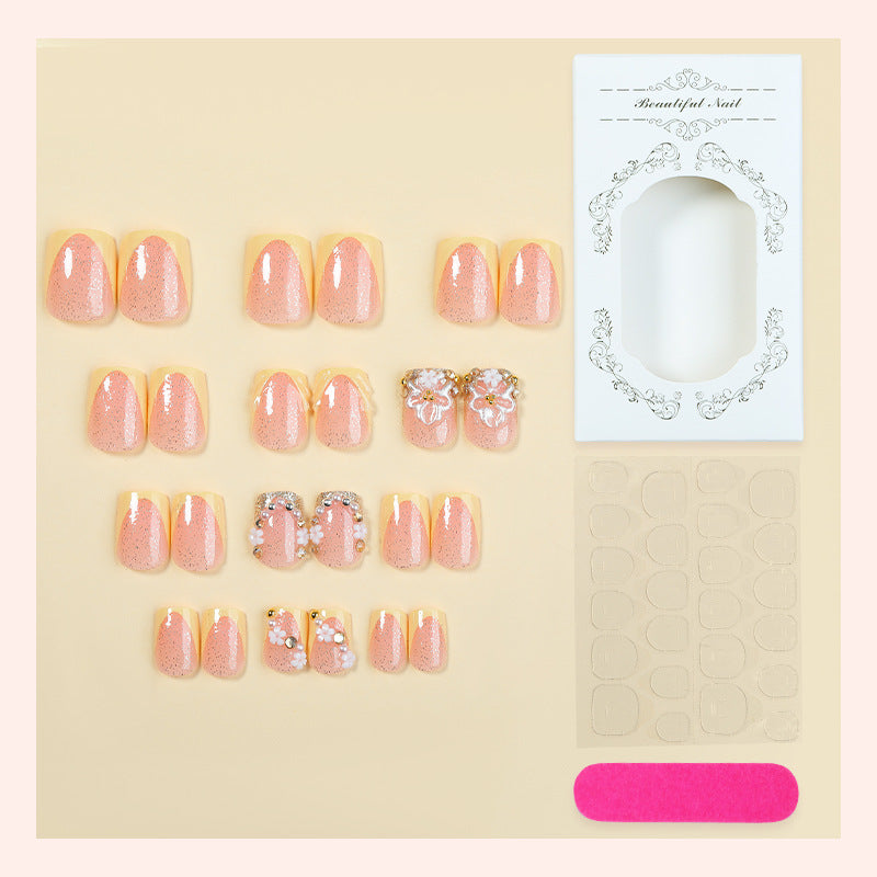 Elegantes florales Press-On-Nagelkunstset Karnz