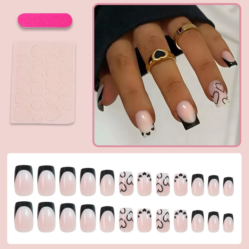 Kunstnagelset mit verspieltem Herzdesign Karnz
