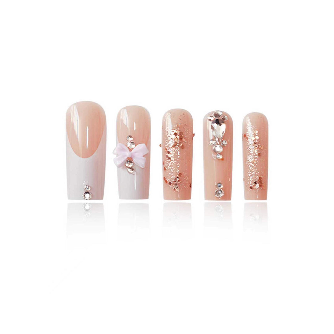 Elegante 3D Nagelkunst Verlängerungen Karnz