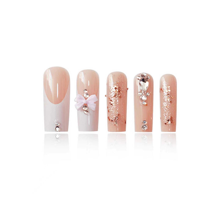 Elegante 3D Nagelkunst Verlängerungen Karnz
