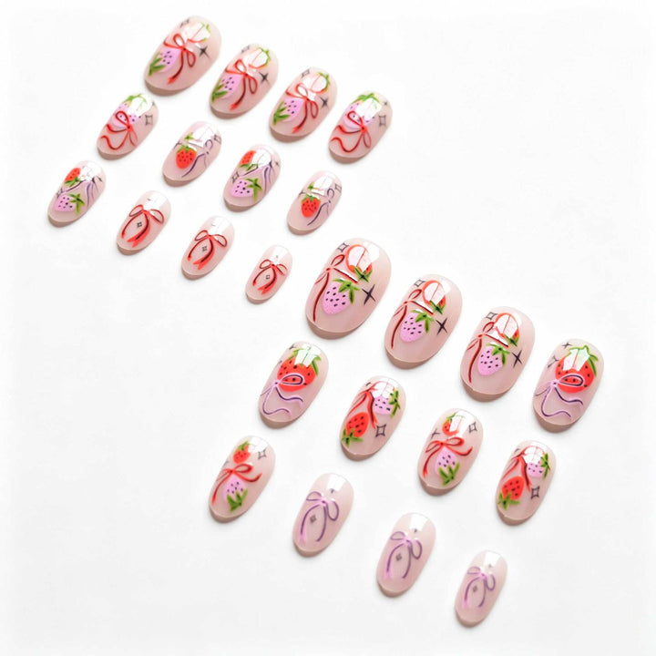 Erdbeeren-Themen Handgemalte Nagelkunst