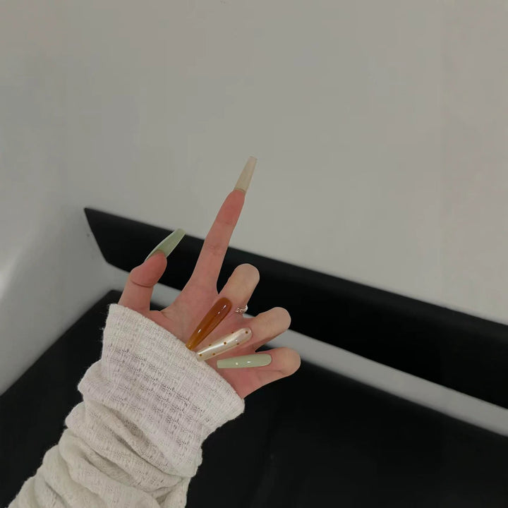 Stylische Langlebige Nagelverlängerungen