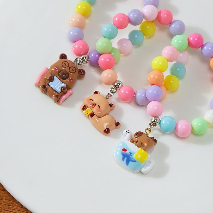 Buntes Kinderarmband mit Bearbeitetem Anhänger Karnz