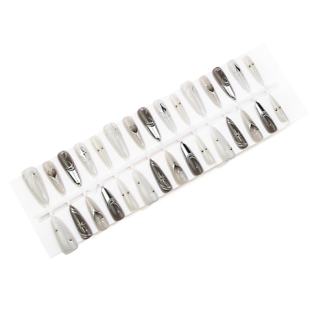 Künstlerisches Metallic Press-On Nagel Set