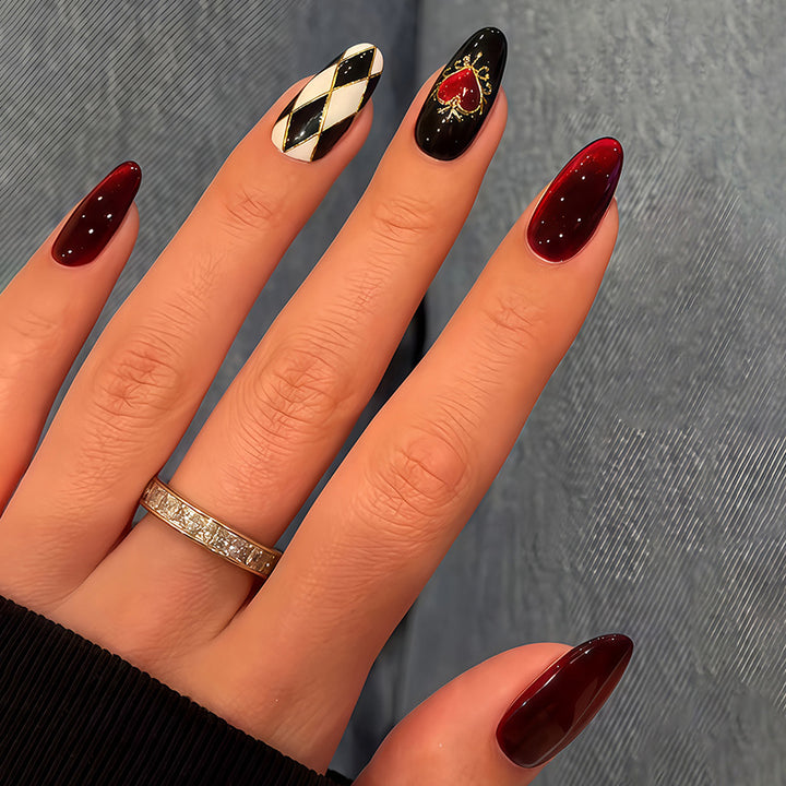 Künstlerischer Designer Press-On Nail Set Karnz