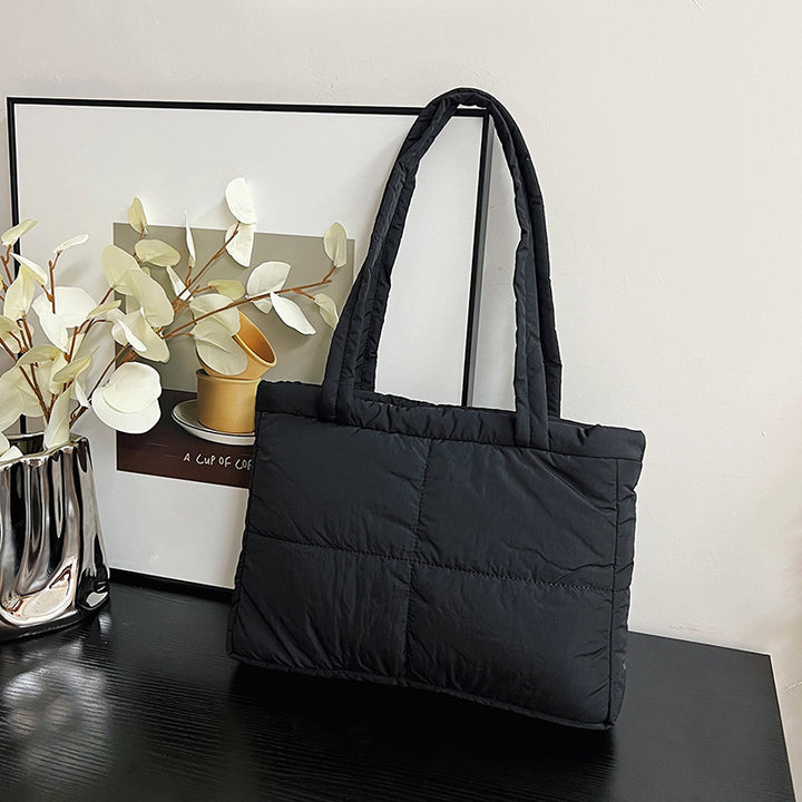 Stylische gesteppte Tragetasche Karnz