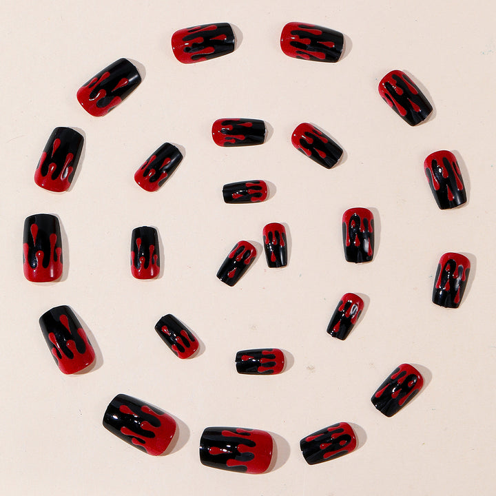 Stylisches Gothic Nagelkunst Set Karnz