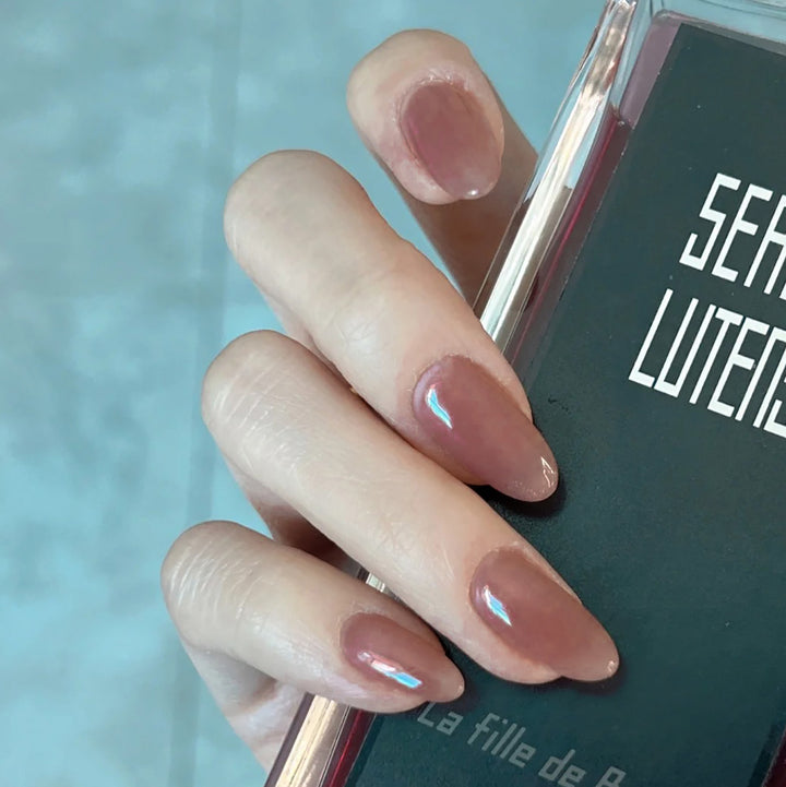 Glänzende mandelförmige Press-On Nagelkunst