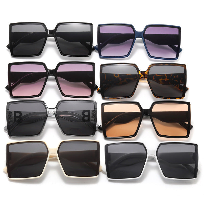 Damen Oversized-Sonnenbrille mit luxurious Detail Karnz