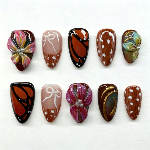 Künstlerische florale Glam Press-On Nagelkunst Karnz
