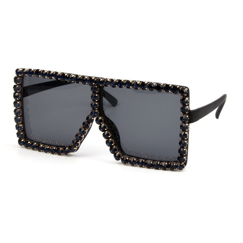 Damen oversized Sonnenbrille mit funkelndem Kristallrahmen Karnz
