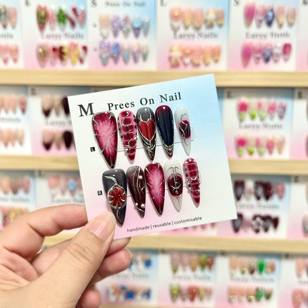 Anpassbares Press-On Nagelkunstset