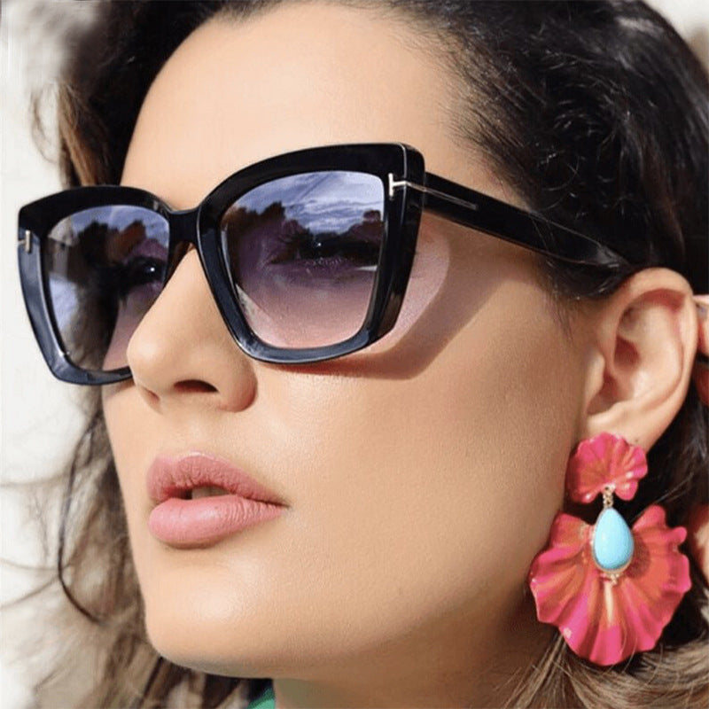 Damen große Sonnenbrille im modernen Design mit angesagtem Schildkrötenmuster Karnz