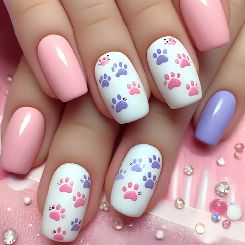 Dekorative Nagelkunst Karnz