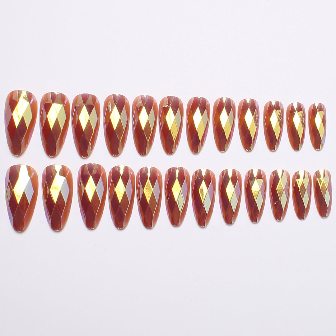 Diamantförmiges Press-On Nagelset Karnz