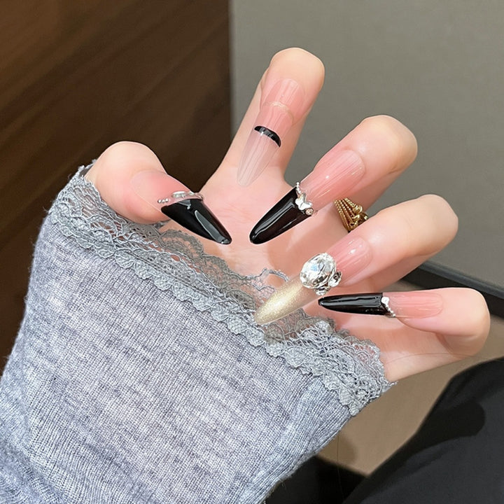 Premium Strass-beschmückte Press-On Nagelverlängerungen Karnz
