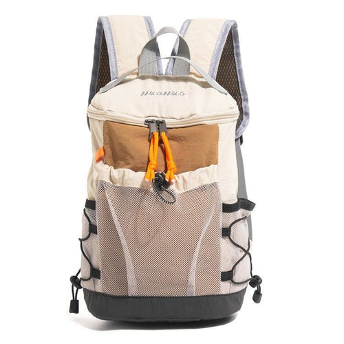 Leichtgewichtiger Wanderrucksack mit Netztaschen
