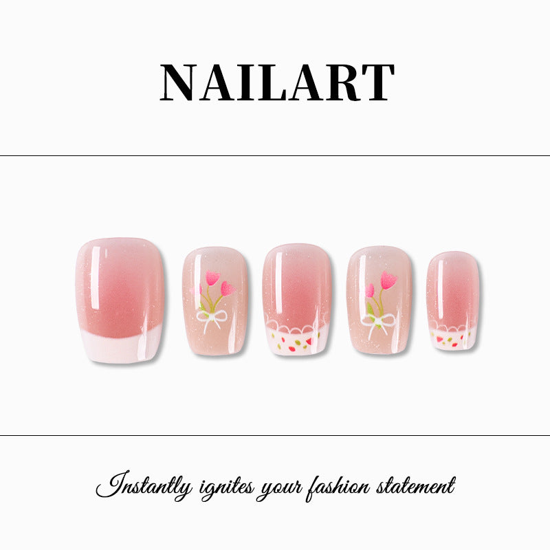 Blumeninspiriertes Press-On Nagelkunstset Karnz