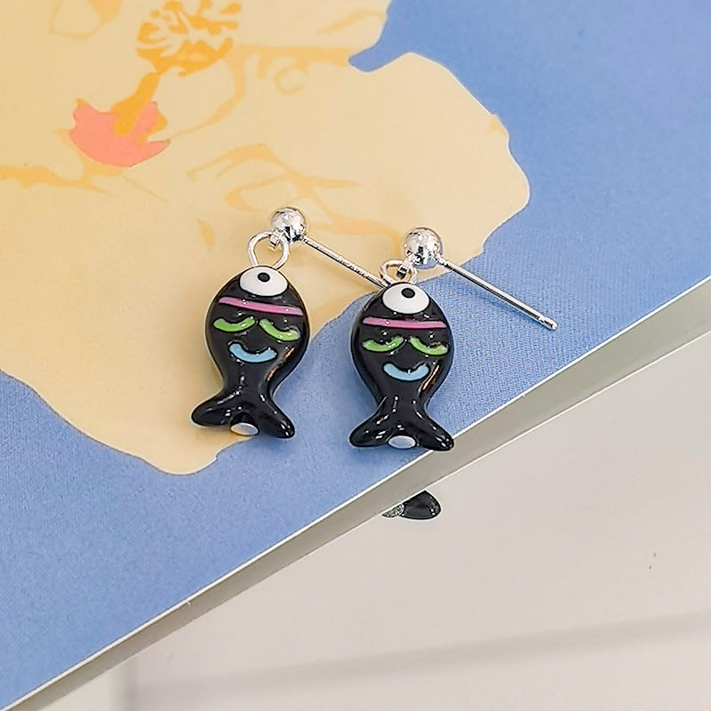 Verspielt Fisch Charm Ohrringe Karnz