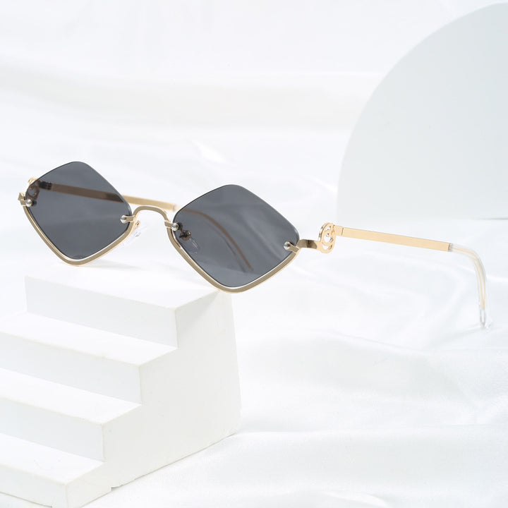 Damen modische quadratische Sonnenbrille mit luxuriösem Metallrahmen Karnz