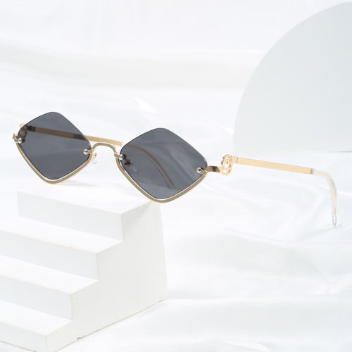 Damen modische quadratische Sonnenbrille mit luxuriösem Metallrahmen Karnz