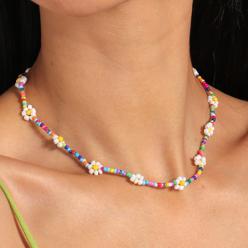 Buntes floral Perlenhalsband Karnz