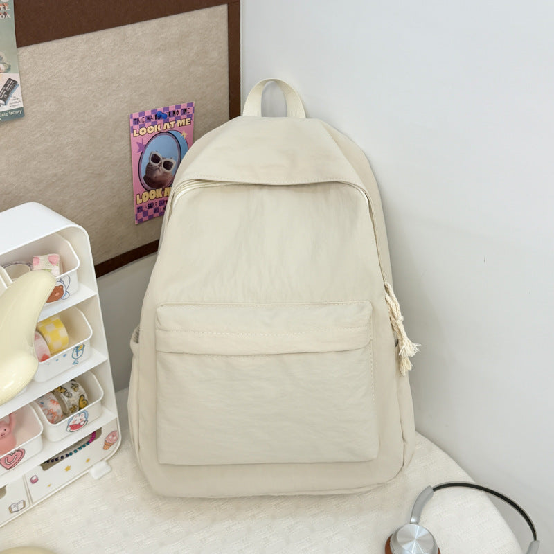 Lässiger Multi-Taschen-Rucksack