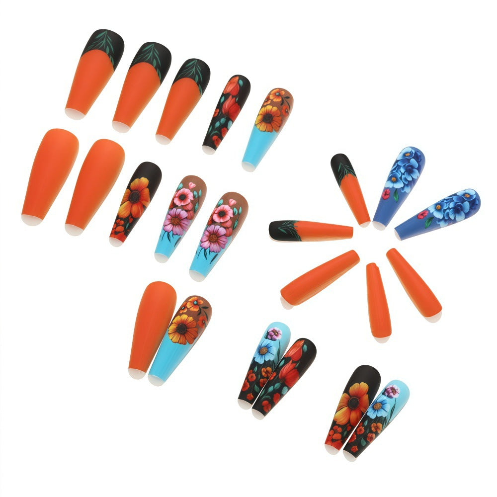 Kunstnail Set mit floralen Motiven Karnz