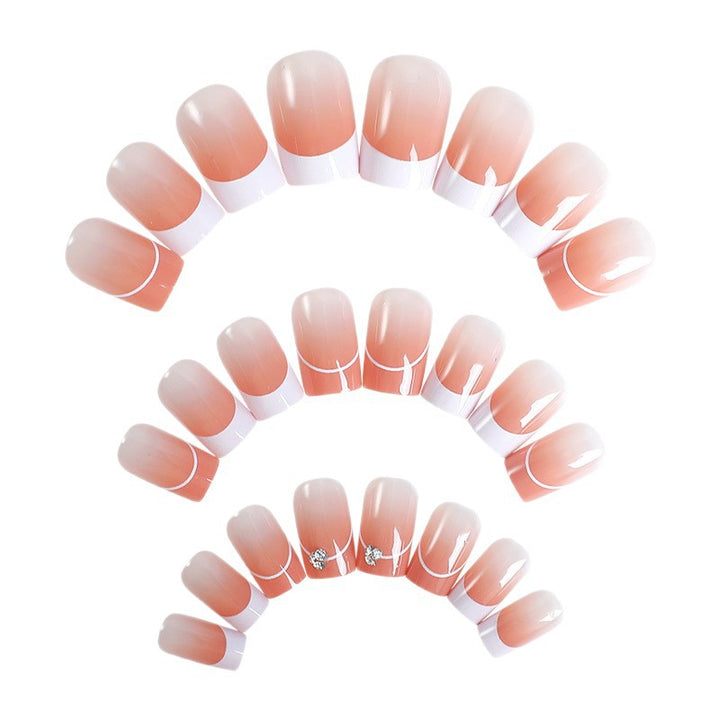 Elegante Nagelkunst Karnz