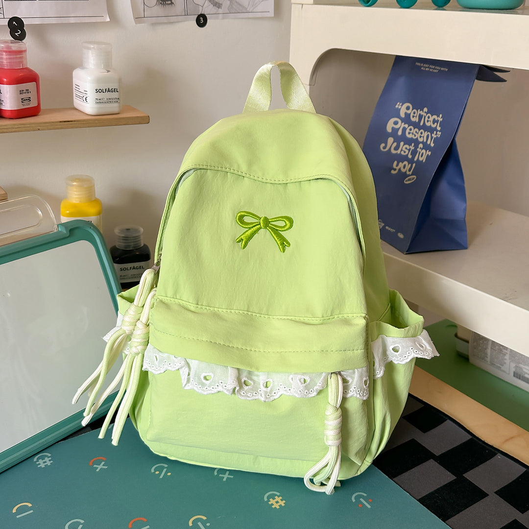 Stilvoller Bestickter Rucksack mit Schleifenakzent Karnz