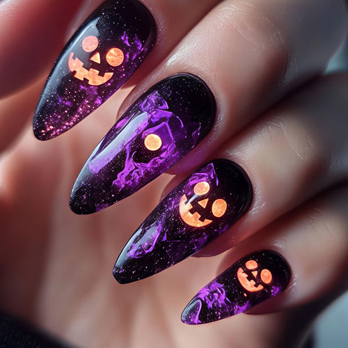 Kreative Kunstnägel Im Halloween-Design Karnz