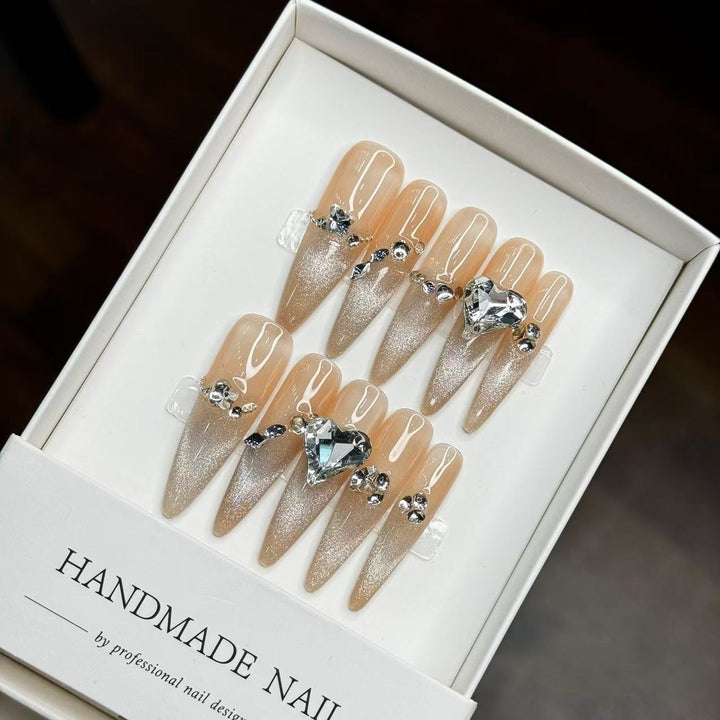 Stiletto Press-On Nagelkunstset mit Strassakzenten