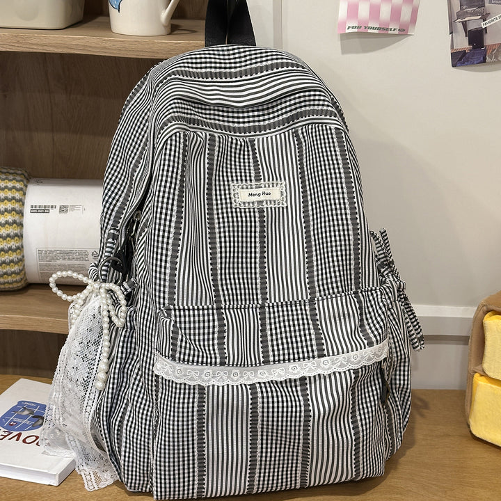 Gestreifter Freizeit-Rucksack mit dekorativer Spitze Karnz