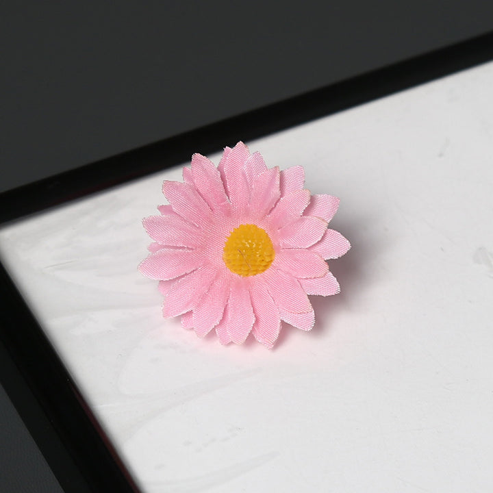 Elegante Stoff Margeritenblume Brosche für dekorativen Gebrauch