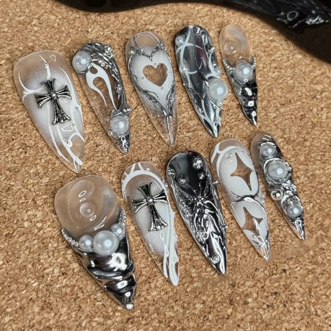 Gothic-inspirierte Press-On Nagelset