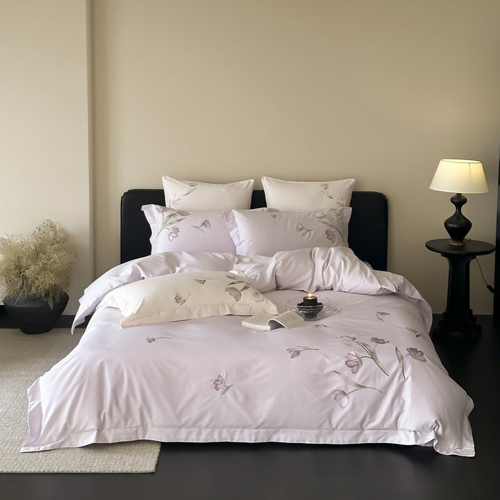 Luxuriöses Baumwoll-Satin Tulpenprint Bettbezug Set mit umkehrbaren Kissenbezügen