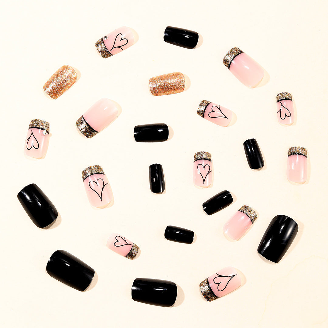 Elegante Glitter-Herz-Akzent-Nagelkunstverlängerungen Karnz