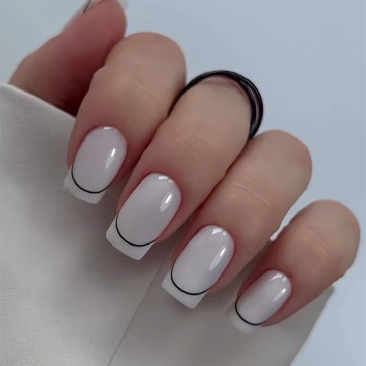 Glamouröse Glitzer-Stiletto Press-On Nägel Karnz