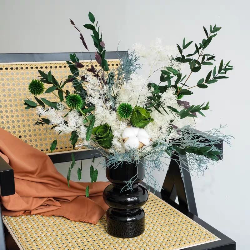 Elegante dekorative Blumenstrauß für das Zuhause