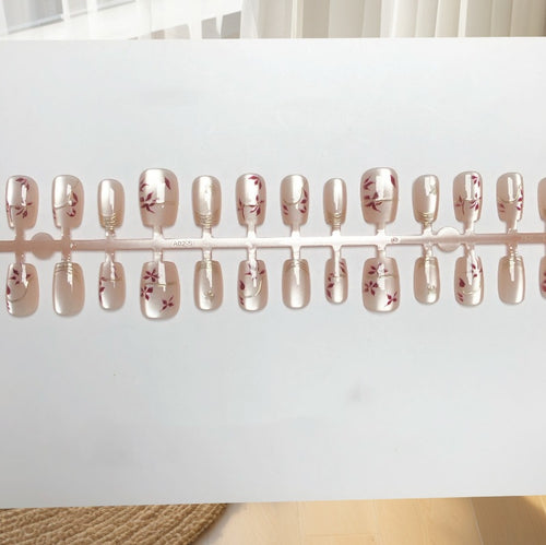 Künstlerisches Floral Press-On Nails Set Karnz