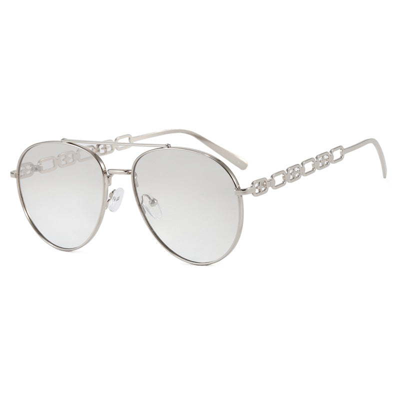 Damen auffällige Sonnenbrille mit luxuriösem Kettendetail und polarisierten Gläsern Karnz