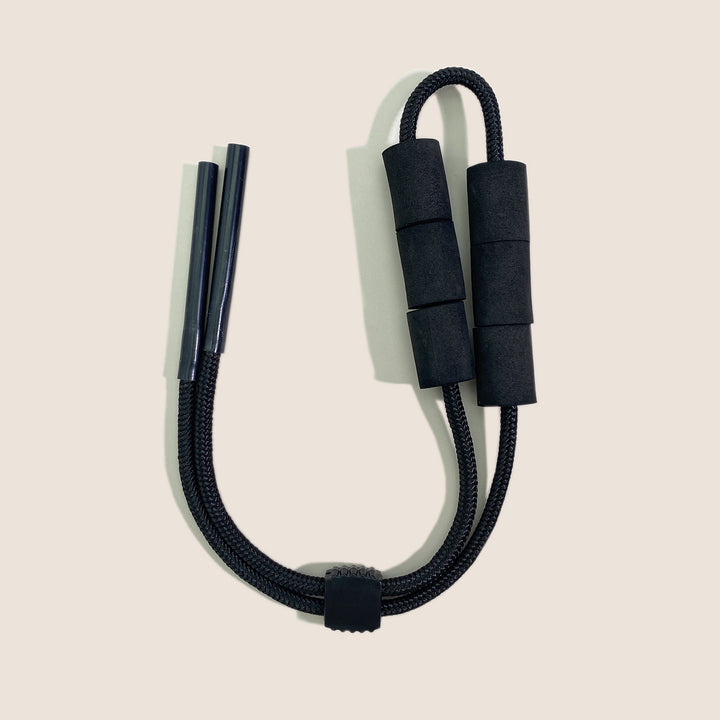 Vielseitiger Brillenhalter mit verstellbarem Griff Karnz