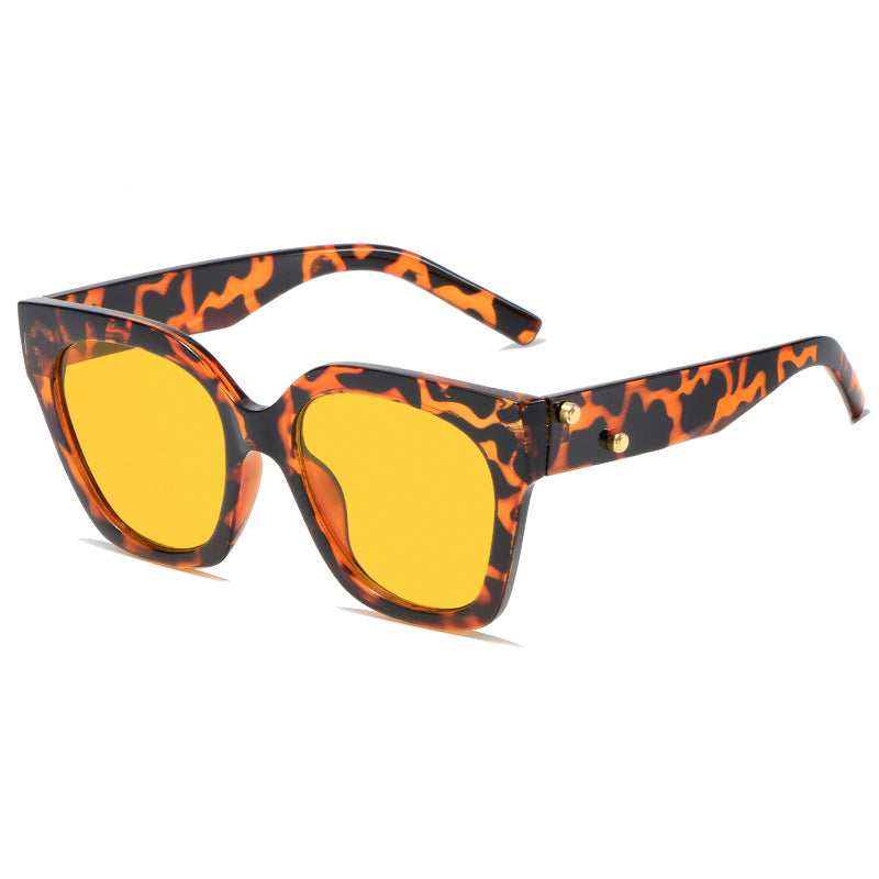 Damen extravagant gestaltete Sonnenbrille Karnz