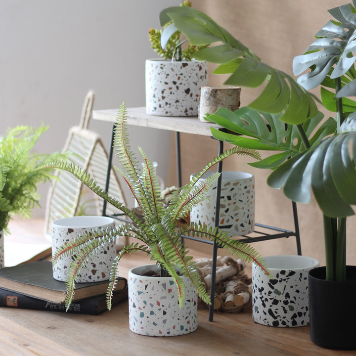 Dekorativer Blumentopf Karnz